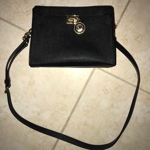Michael kors crossbody bag